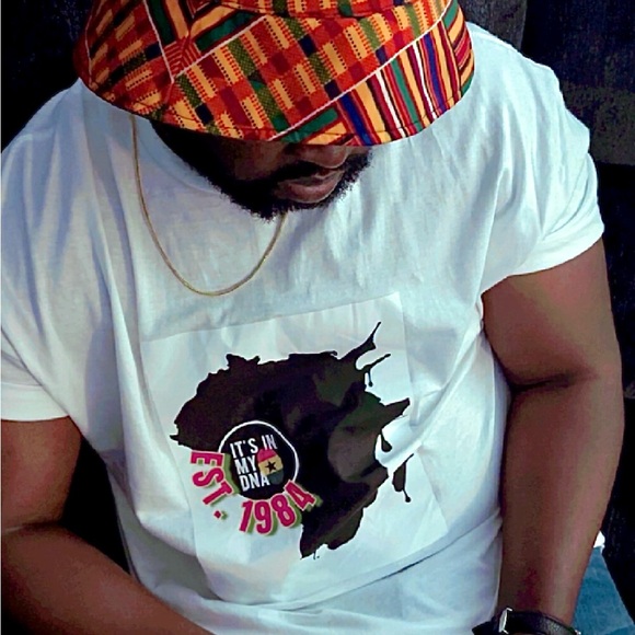 “It’s in my DNA” White T-shirt - Picture 2 of 3